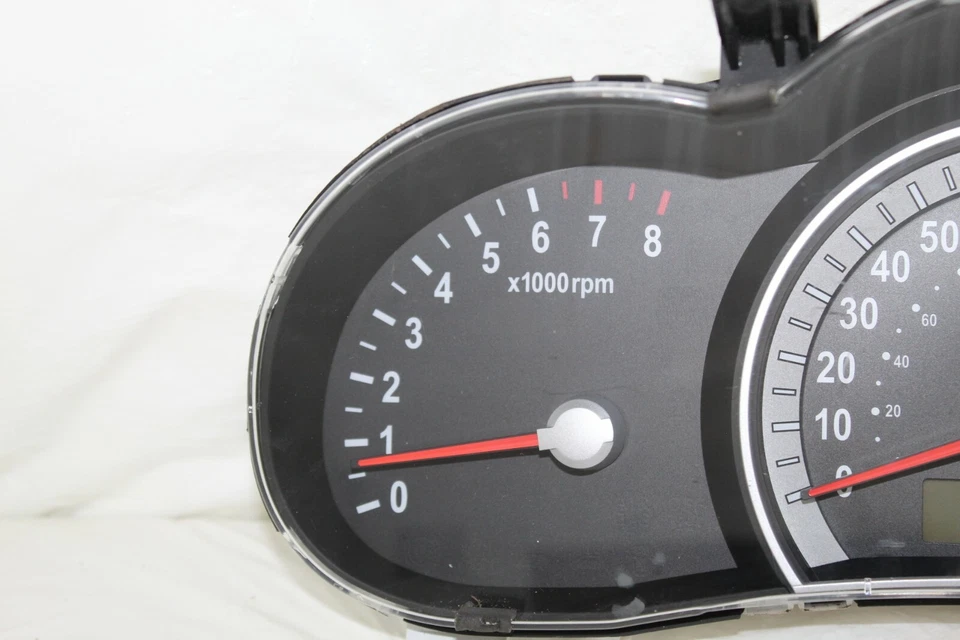 Cuadro de instrumentos velocímetro panel de instrumentos 07 Hyundai Entourage 37.933 millas Foto 2 de 4