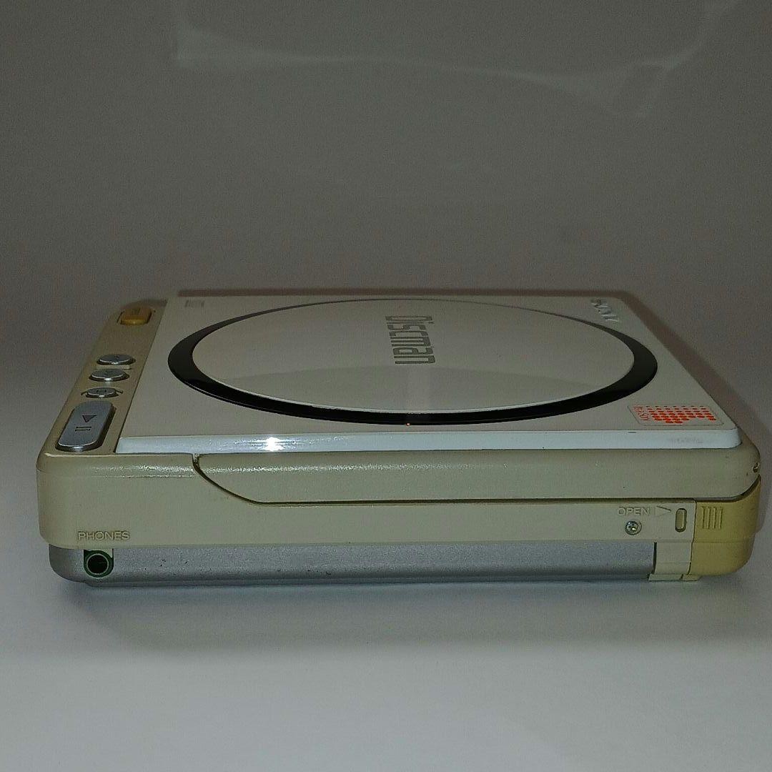 SONY ソニー Discman ディスクマン D-40 白色 【希少品】現状品 SONY D-40 Portable CD Player Discman White Tested Japan Collector