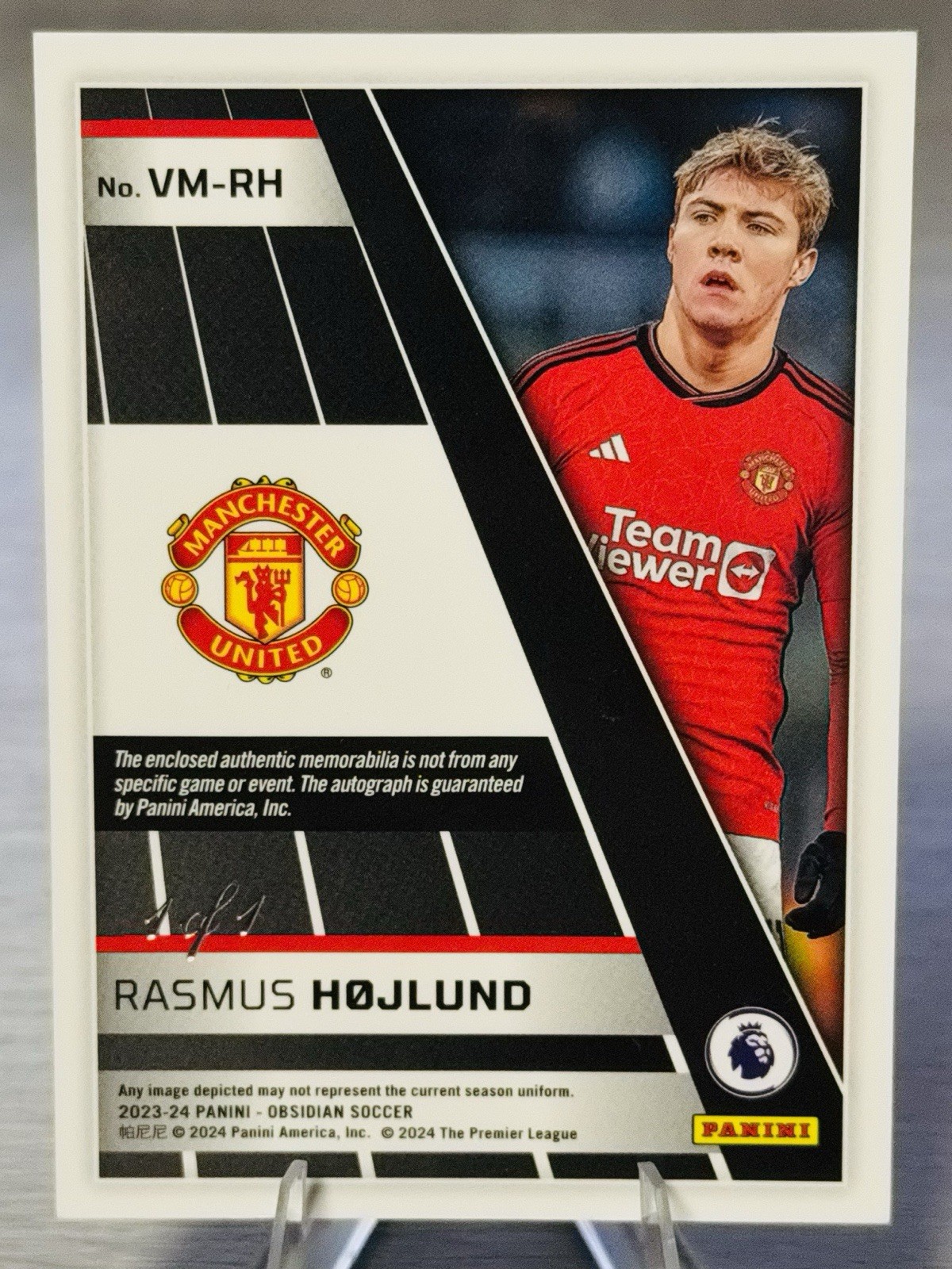 🔥⚽️RASMUS HOJLUND 2023-24 Obsidian Volcanic Black Geometric PATCH AUTO 1/1!⚽️🔥 view 5