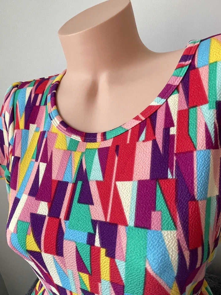 Vestido LulaRoe Amelia Swing Bolsillos en L Difícil de Encontrar Raro Colorido Geo Divertido Lunares Fuerte Foto 3 de 4