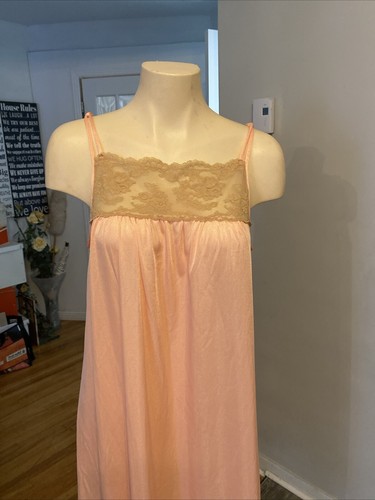 Vintage Lov Lee Long Gown Lingerie Sleepwear Size M - Picture 2 of 10