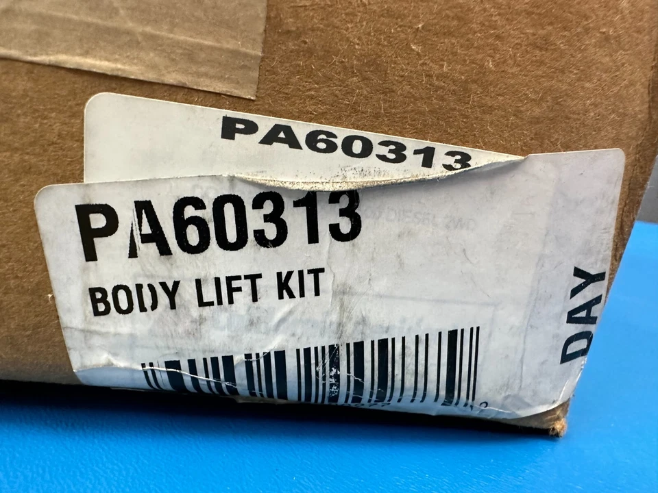 Daystar 3" Suspension Body Lift Kit PA60313 For 2011-2012 Dodge Ram 2500 / 3500 - Image 3 of 4