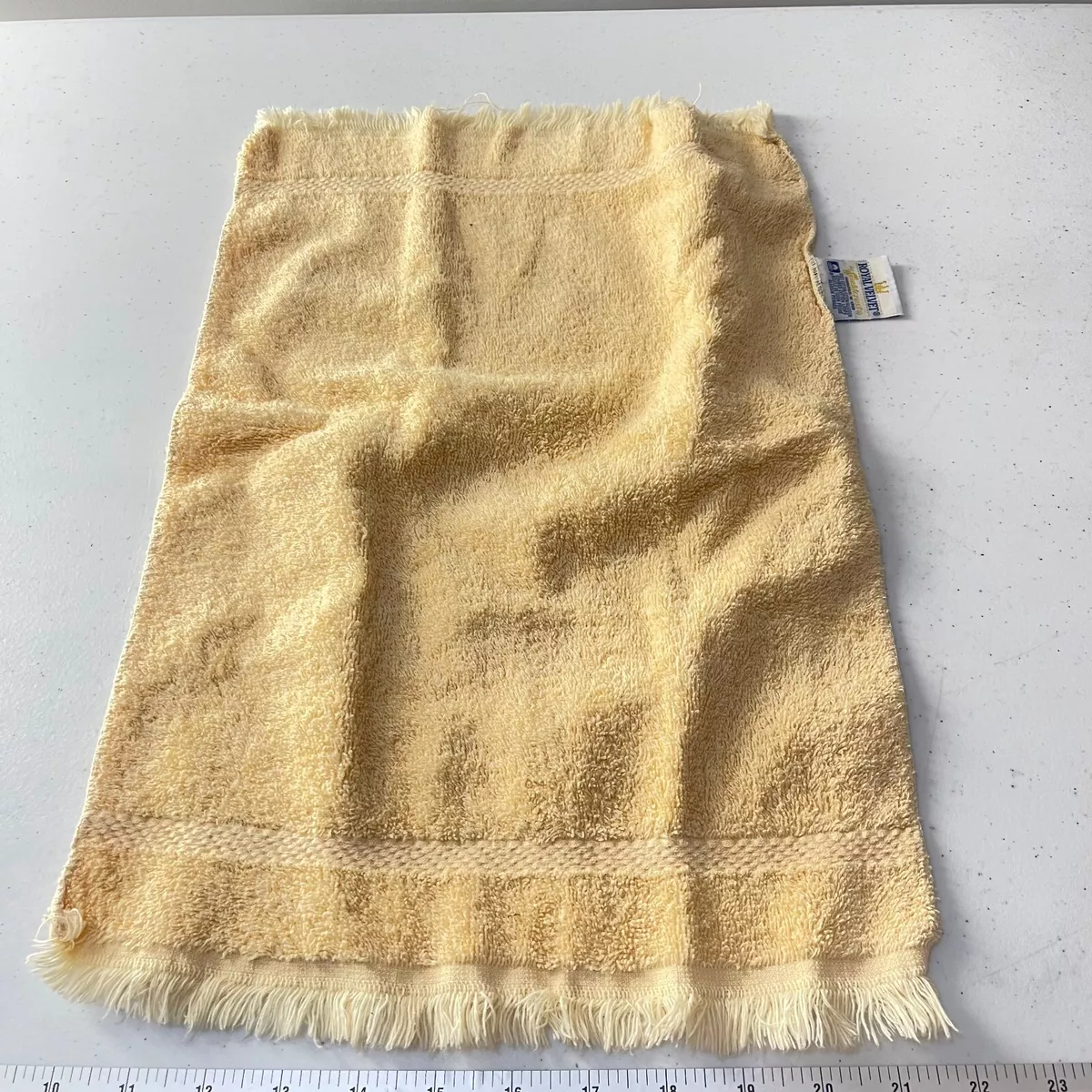 vtg royal velvet hand towel yellow 100% cotton fieldcrest boho cottagecore