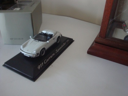 Miniature Minichamps 1/43 - Porsche 911 Carrera Speedster 1989 - Blanche - Réf WAP0200360A