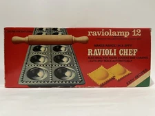 Vtg Raviolamp 12 Ravioli Chef w/ Mini Wooden Rolling Pin Made in Italy