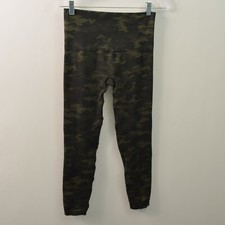 Spanx Look At Me Now Seamless Leggings Womens Large Camo Green