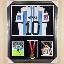 2022 World Cup Argentina Lionel Messi Signed Jersey Framed With Medal Beckett