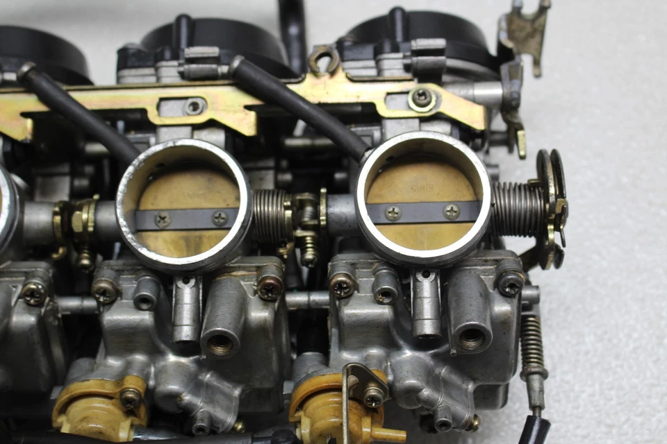 Carburadores de carbohidratos Suzuki GSXR750 GSX-R750 1998-1999 Foto 3 de 4