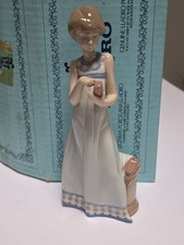 LLADRO Girl With Telephone Nina Con Telefono ...