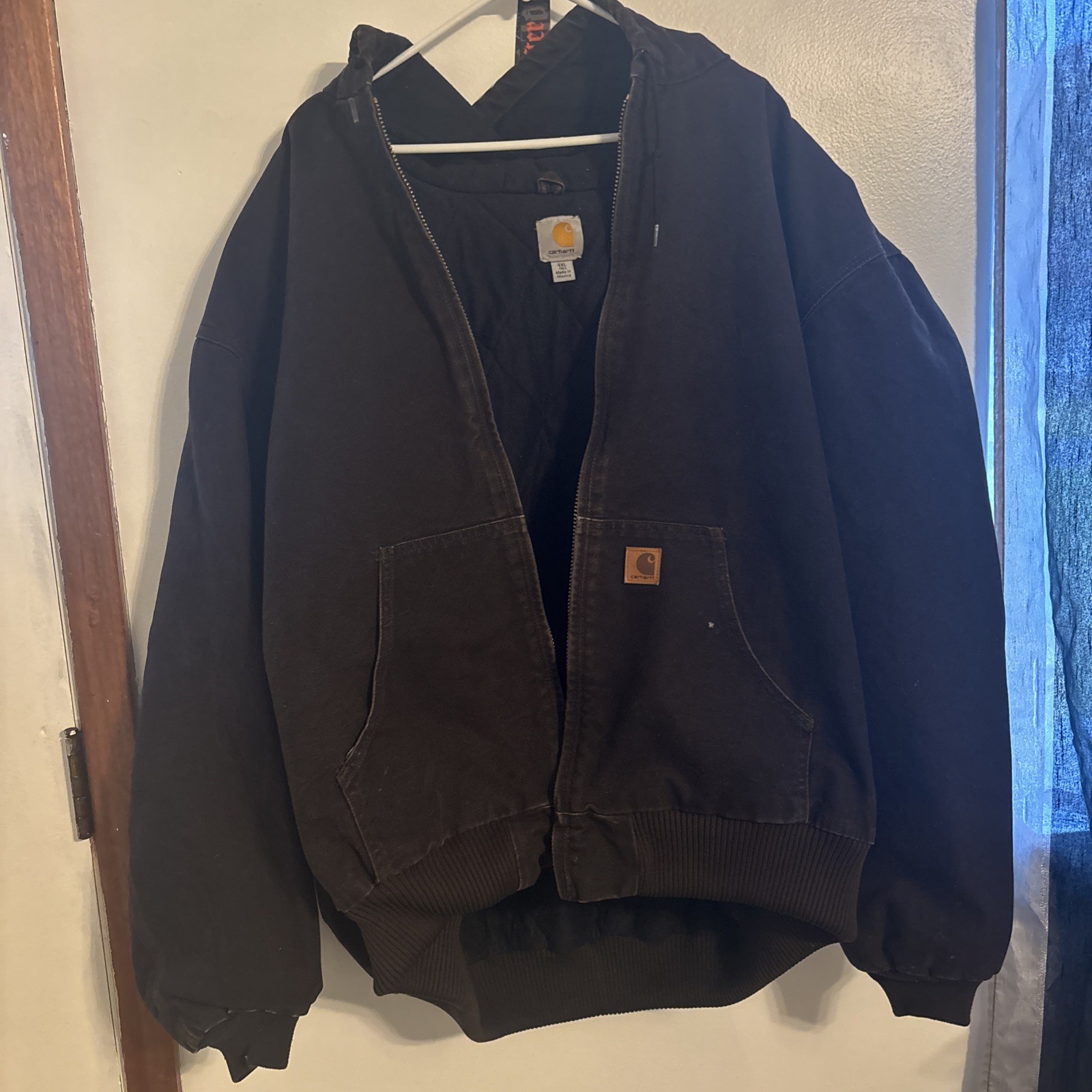 Vintage Men’s Carhartt J130 DKB Hooded Canvas Jacket Dark-Brown Distressed - 4XL