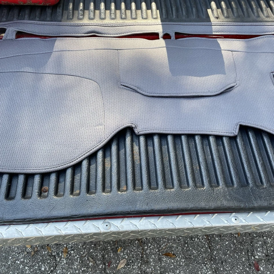 Alfombrilla de tablero Covercraft Carhardt edición limitada 2023 Subaru gris ascenso Foto 4 de 4