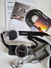 OLYMPUS PEN E-PL7