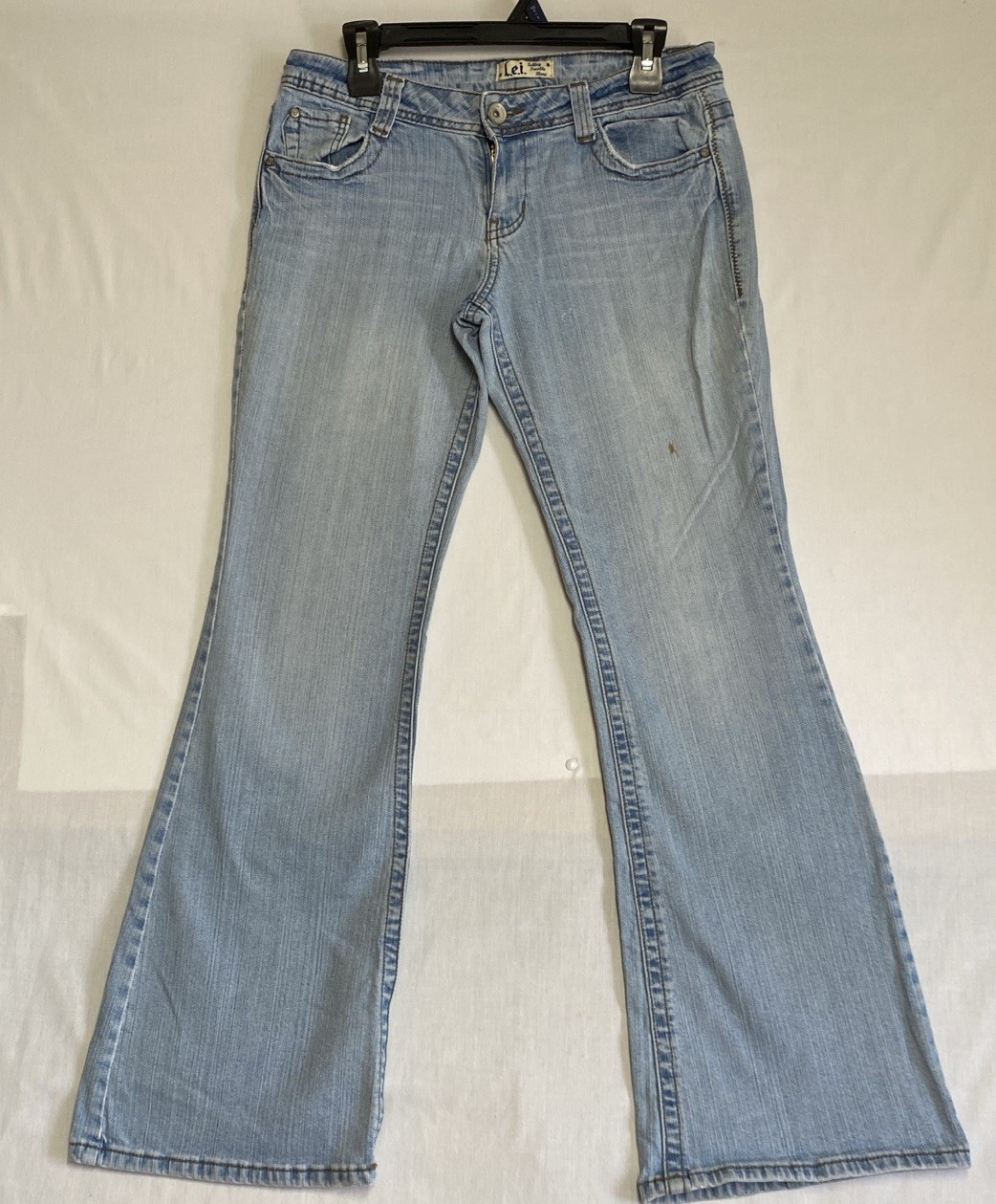 Vintage L.E.I. Jeans Juniors 11 Flare Bootcut Y2K Western High Rise 90s Denim