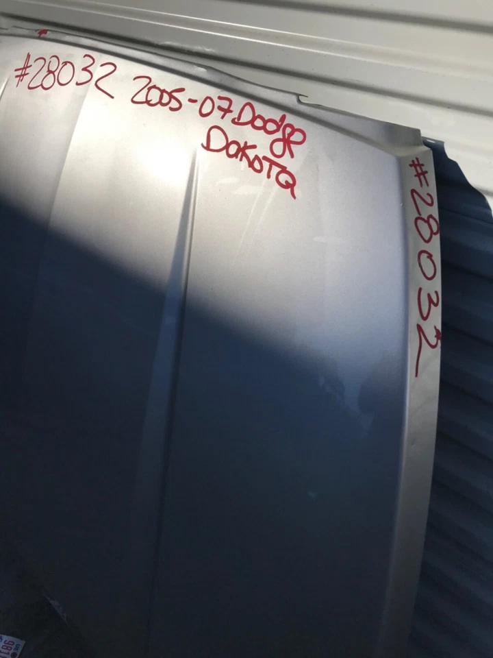 Dodge Dakota Hood 2005 2006 2007 OEM solo recogida local Foto 4 de 4