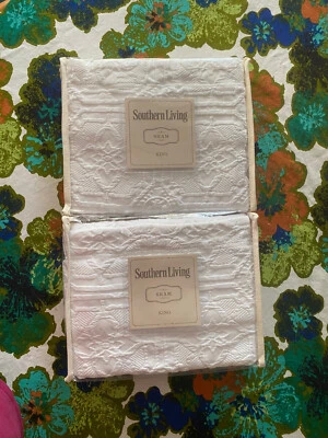 PAIR Southern Living King Lancaster Heirloom Matelasse White Pillow Shams