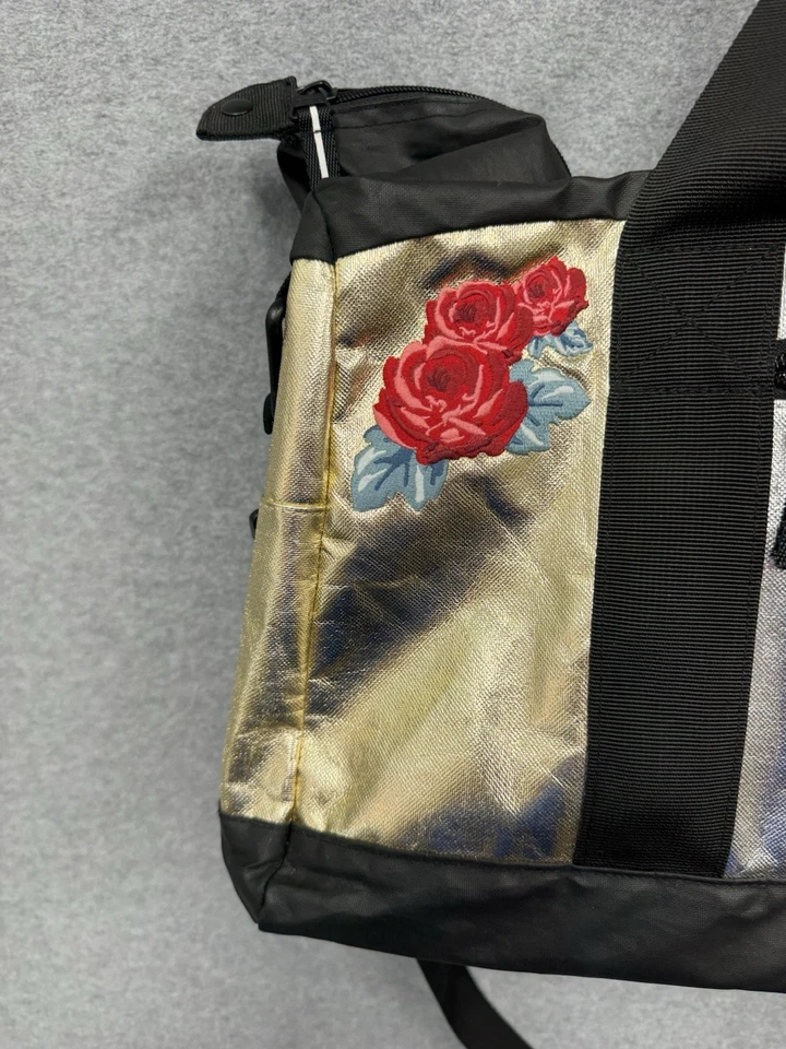 Bolso de Lona Victoria’s Secret Bling Floral Rosas Fin de Semana Dorado Plata Raro Foto 4 de 4