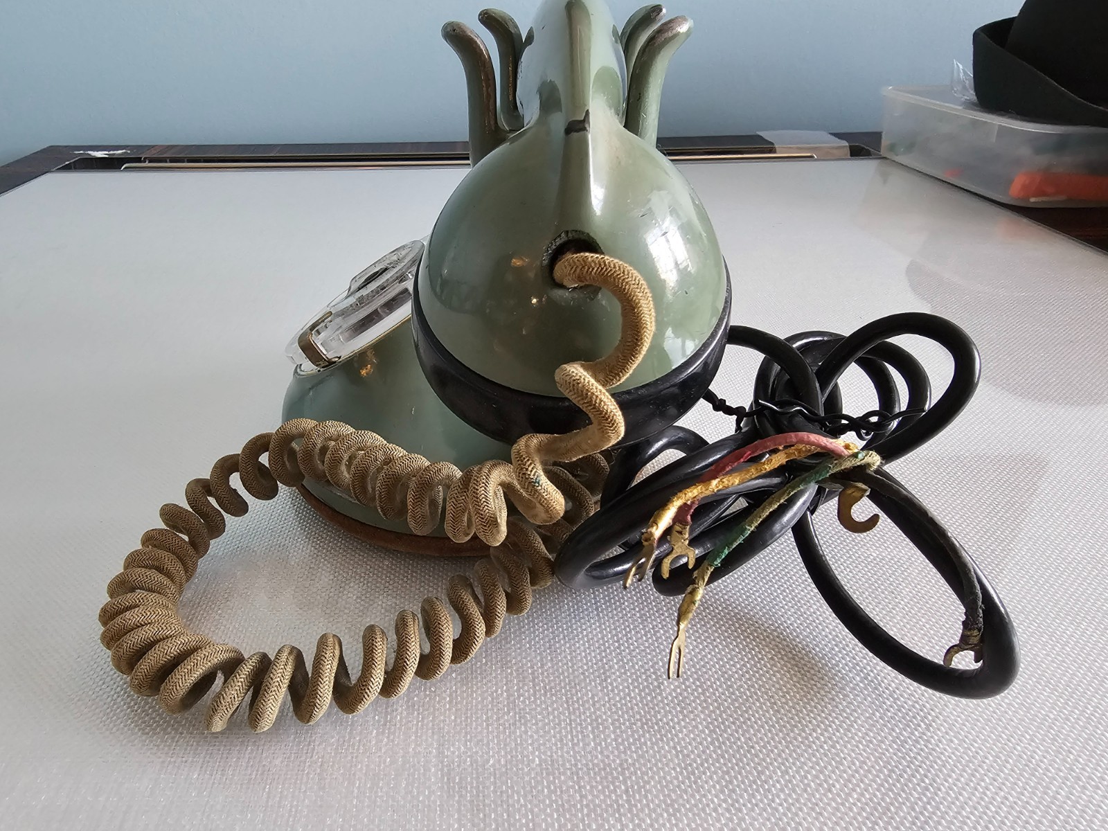 Vintage MOSS GREEN Bell System Western Electric F1 Cradle Phone D1 Oval Base USA