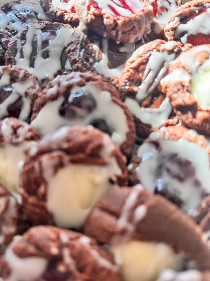 Galletas con huella digital de chocolate * Sin huevo * Galletas de Navidad Foto 2 de 4