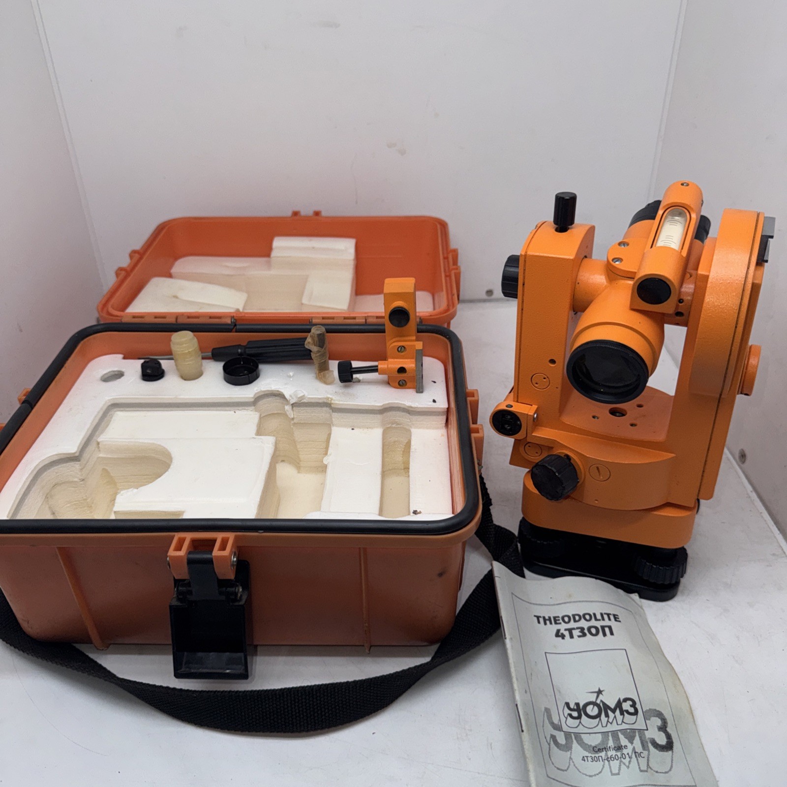 YOM3 4T30N Optical Theodolite Survey Instrument Transit Level With Case