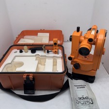 YOM3 4T30N Optical Theodolite Survey Instrument Transit Level With Case