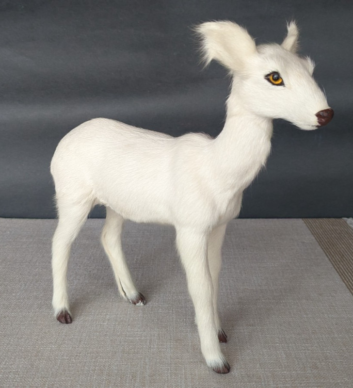 VTG Baby Reindeer Figurine, real fur
