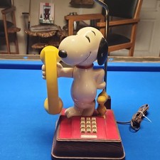American Telecommunications Snoopy  Woodstock Corded Telephone Collectible