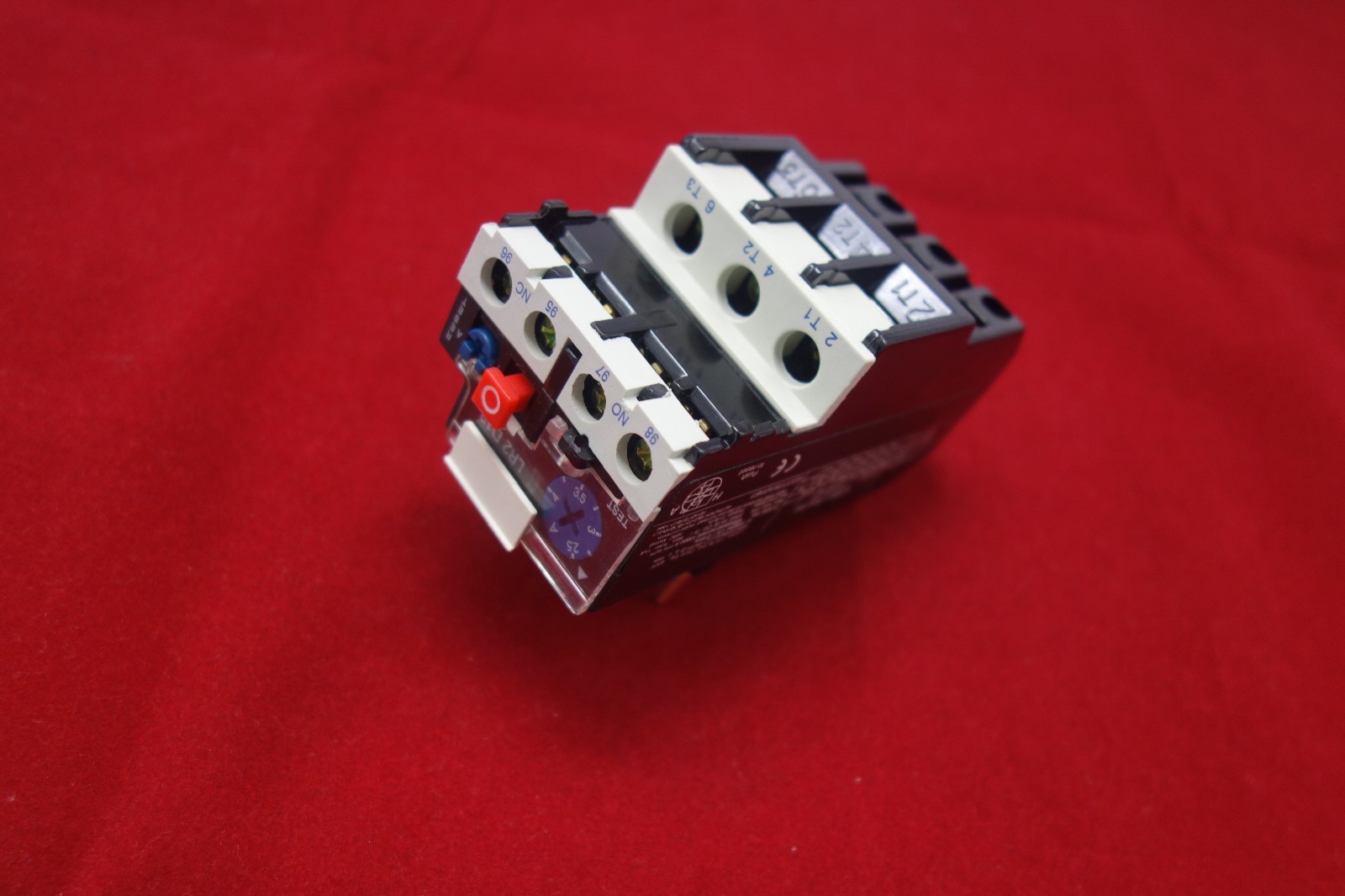 ONE NEW IN BOX FITS LR2 D1308 THERMAL OVERLOAD Relay 2.5-4A