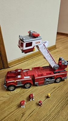 Paw Patrol Ultimate Rescue Fire Truck Toy Extendable 2 ft  Ladder Lights Sounds