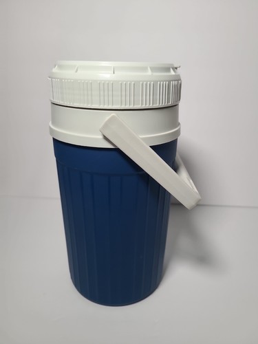 Vintage Igloo Half Gallon Water Jug Cooler Blue with seal - Picture 5 of 9