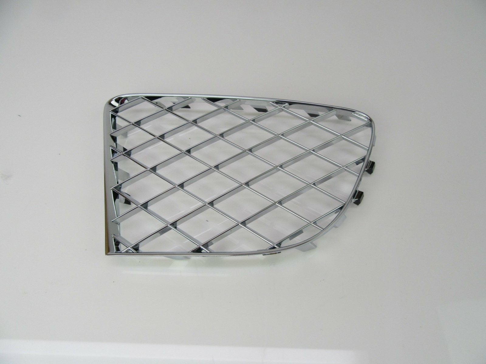 Bentley Continental Gt Gtc right front bumper grill chrome 707