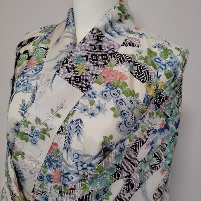 Woman Japanese Kimono Komon Synthetic Fiber Off-White Grass Flowers Egasumi