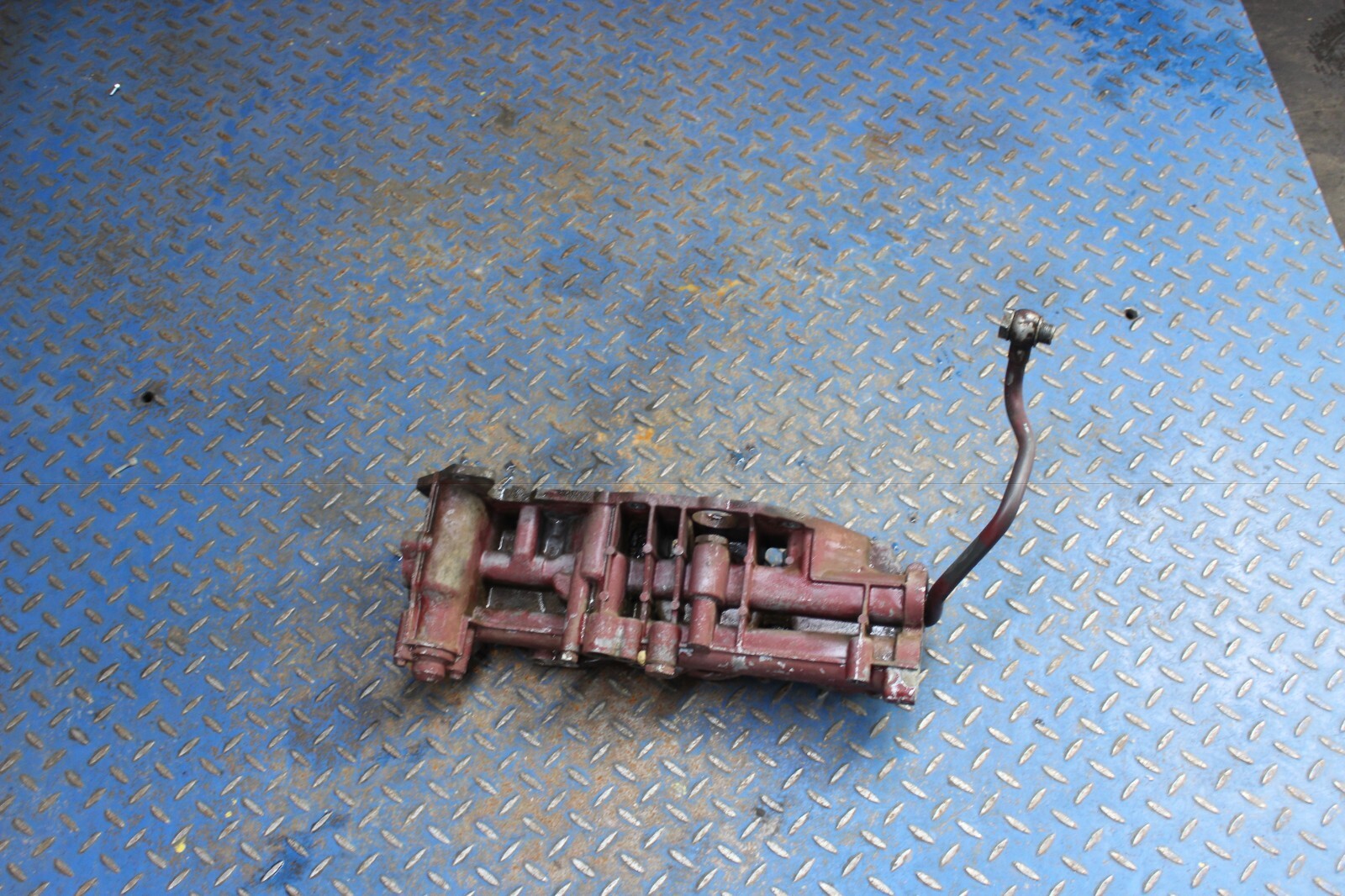 2011 MACK MP8 OIL FILTER BASE P/N 20727251 eBay