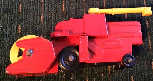 Lesney Combine No. 51 Matchbox 1977 Made In England 1/64 Scale - Picture 2 of 3