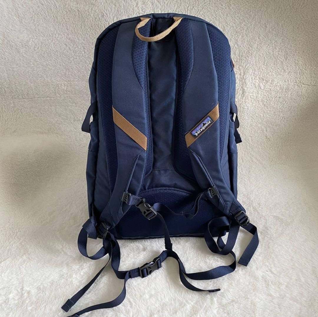 Patagonia Chacabuco 32L Backpack Rare Discontinued Navy