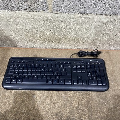 Microsoft 600 1576 Full Size Tastatur Schwarz Kabelgebunden QWERTZ Standard für Desktop