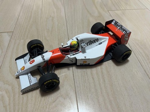 Minichamps 1/18 McLaren MP4/8 Ayrton Senna - Picture 5 of 6