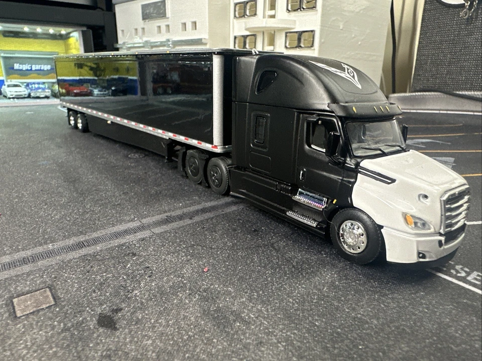 1/64 DCP Black (Matte) and White Freightliner Cascadia Sleeper & Dryvan Trailer - Image 2 of 4