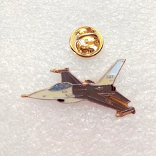 Pin's lapel pin pins military aircraft fighter aircraft F-16 F16