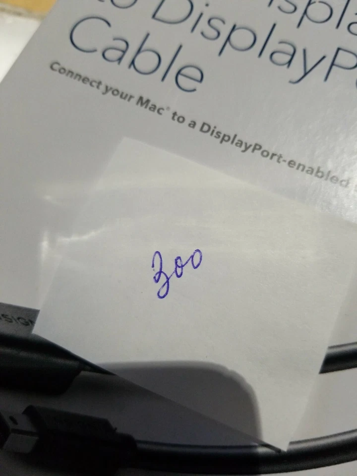 Insignia- 6' Mini DisplayPort to DisplayPort Cable - Black - Image 4 of 4