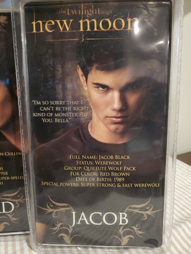 Twilight New Moon Jacob/ Edward SET (2) Action Figure 2009 FACTORY SEALED - Picture 7 of 7