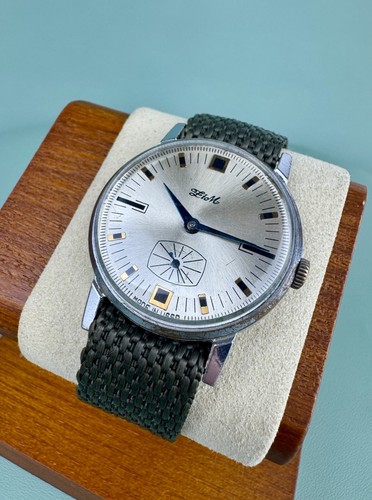 Soviet Vintage Mechanical Men's Wristwatches POBEDA ZIM Classic Watch USSR ChCHZ - Picture 4 of 9