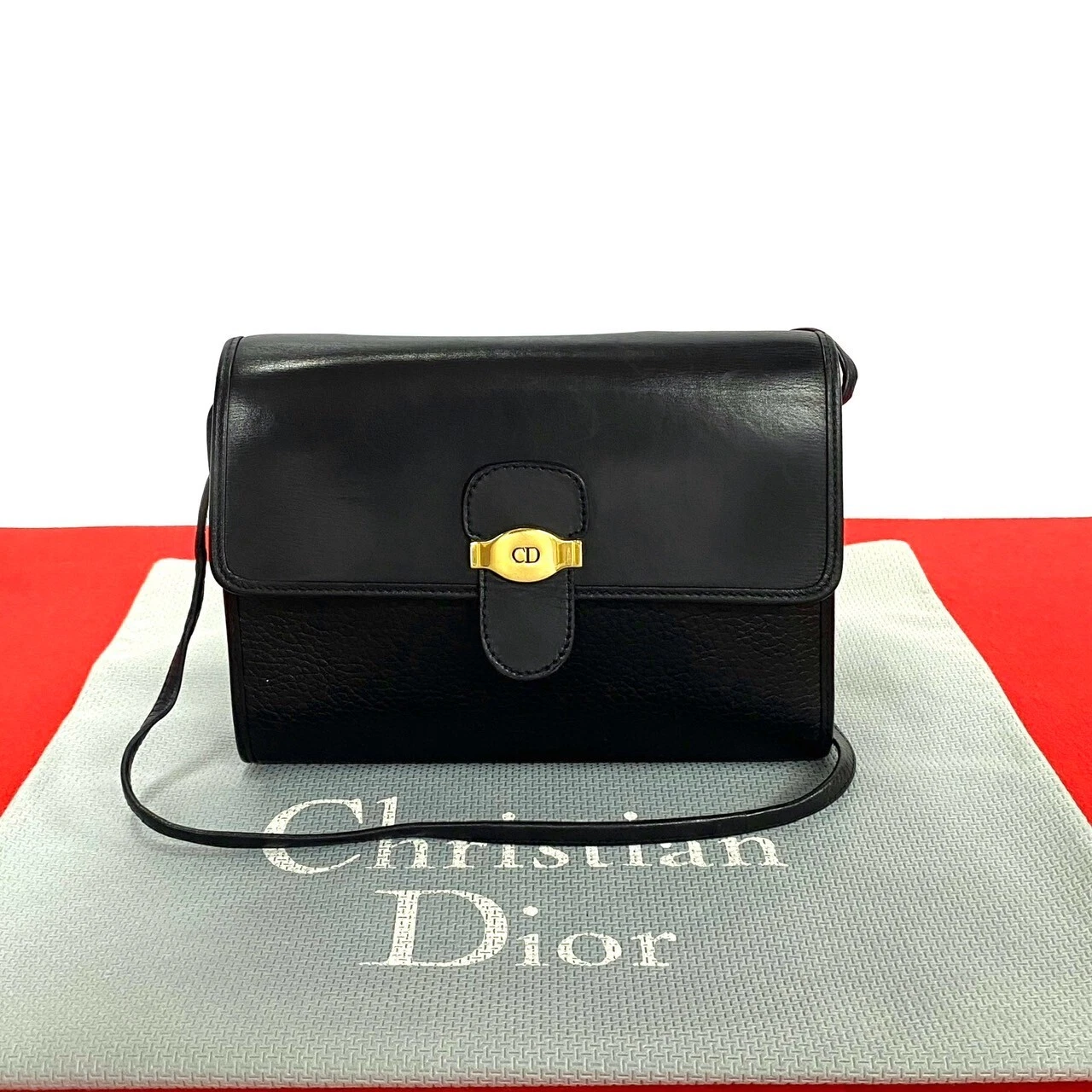 Sac bandoulière Christian Dior logo CD métal cuir noir 92241