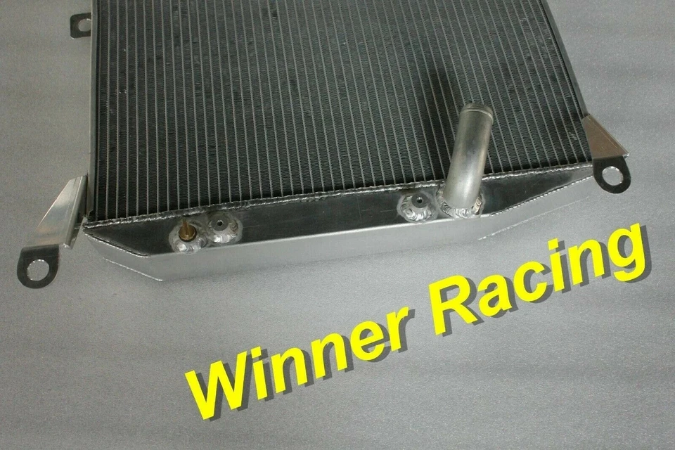 Radiador de aluminio FIT Alfa Romeo Spider y Junior Zagato 1968-1987 relleno lateral Foto 4 de 4