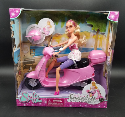 Steffi Love Chic City Scooter Doll & Helmet & Scooter Simba Toys NEW