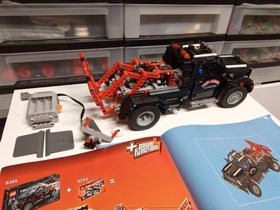 LEGO TECHNIC Fred's Garage Tow Truck 9395 Complete With Power Functions 