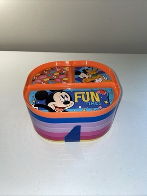 ''The First Years'' Disney 2- Sided Set of 6 Plates Stackable Plastic