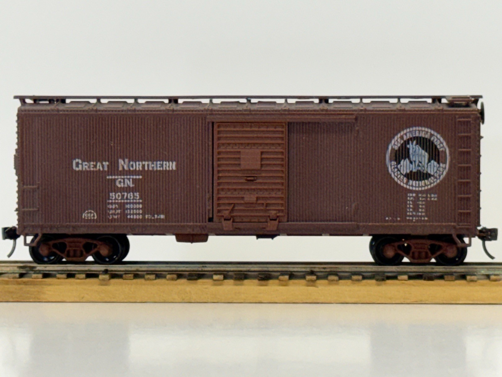 HO scale,Athearn,Great Northern,Brown 40’ Wood Side,Single Door Boxcar #GN-50765