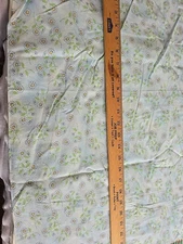2.5 Yards Daisy Flower Signature Classic Oakhurst Textiles Fabric