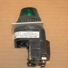 One ALLEN BRADLEY 800H-P16 GREEN RUN Pilot Light 120V 40171-002-01 Transformer
