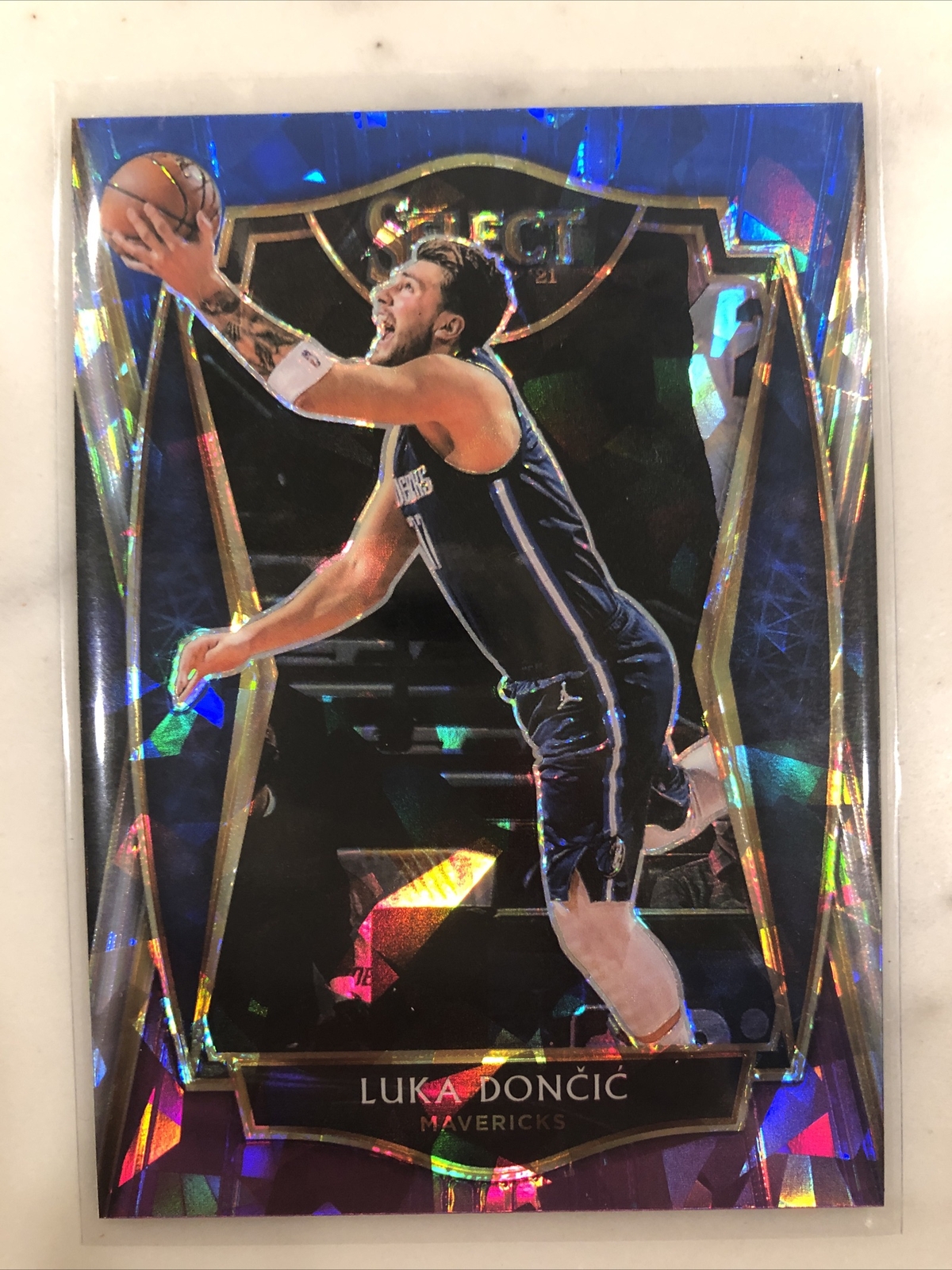 LUKA DONCIC - 2020-21 NBA SELECT PREMIER BLUE WHITE PURPLE CRACKED ICE PRIZM SP